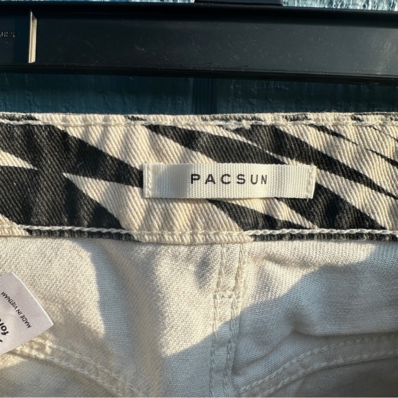 Pacsun black and white pattern mom jeans - Picture 6 of 7